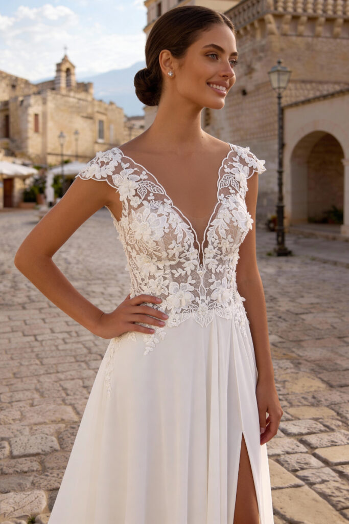Robe de mariée MONICA LORETTI 8419 Polinnia