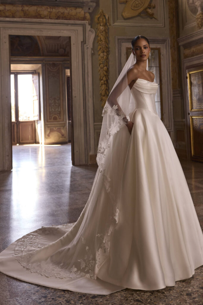 Robe de mariée SECRET GARDEN 63234 Lilia