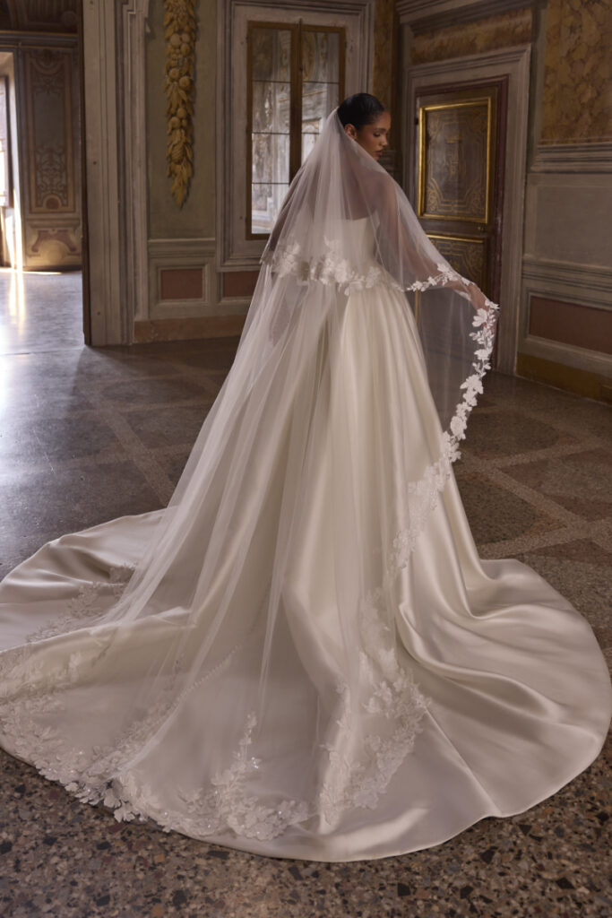 Robe de mariée SECRET GARDEN 63234 Lilia